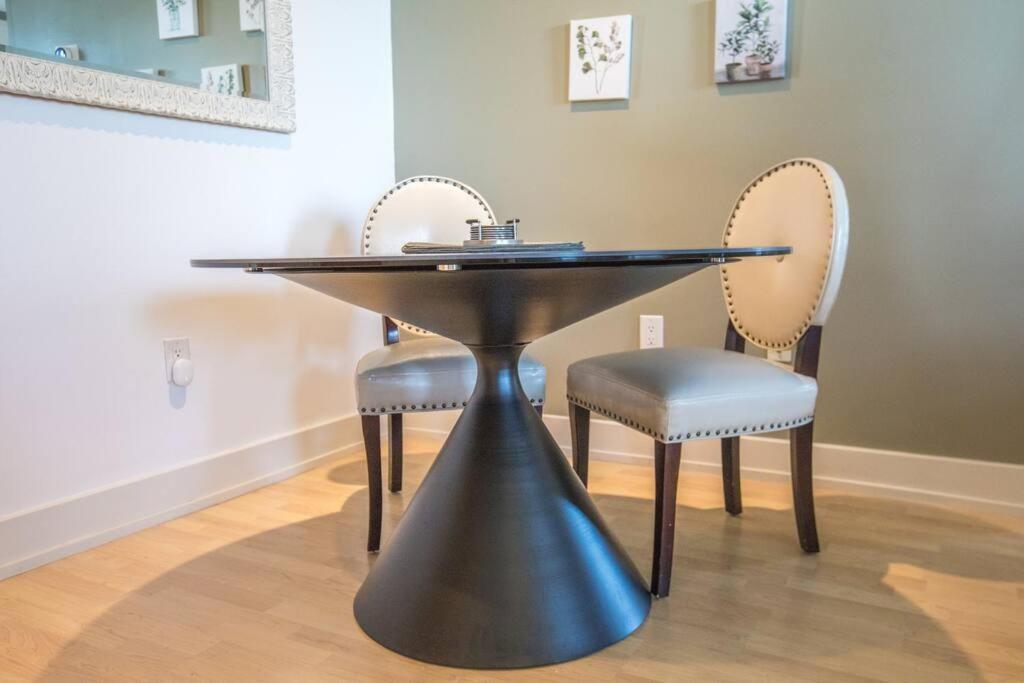 Designer Downtown Condo Suite - Splendid View Des Moines Exterior foto