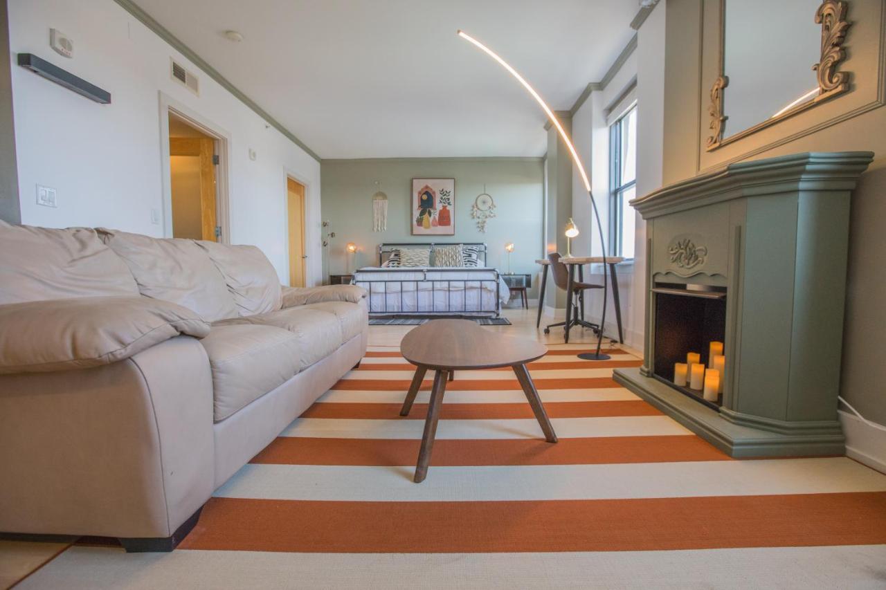 Designer Downtown Condo Suite - Splendid View Des Moines Exterior foto
